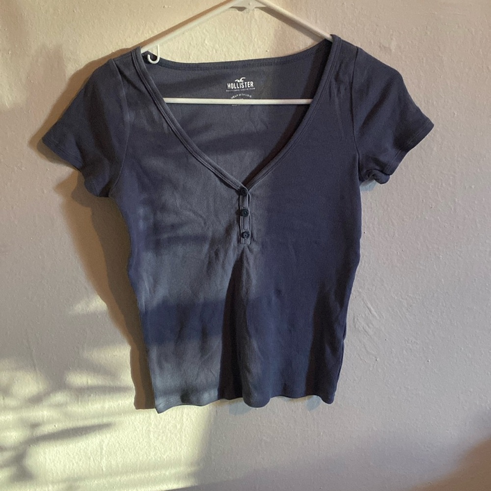 Brand- Hollister, size- medium, color- navy blue and green